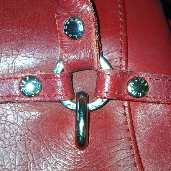 Lancaster Convertable Red Leather Shoulder Bag Backpack - Picture 10 of 16